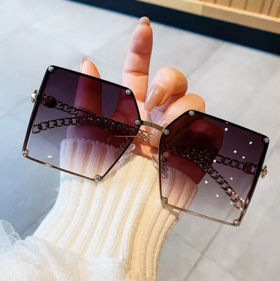 Squared oversized sunglasses - Picture 1 of 2